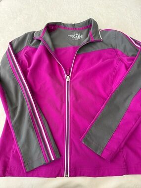 ​Made For Life Track Jacket Women’s Petite Med Purple Gray Full Zip Athletic E27